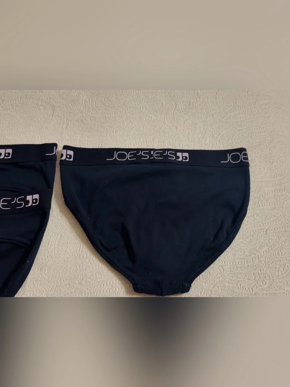 Lot of 4 Joe's Jeans Men's Classic Cotton Briefs, med, gently used/cleaned.